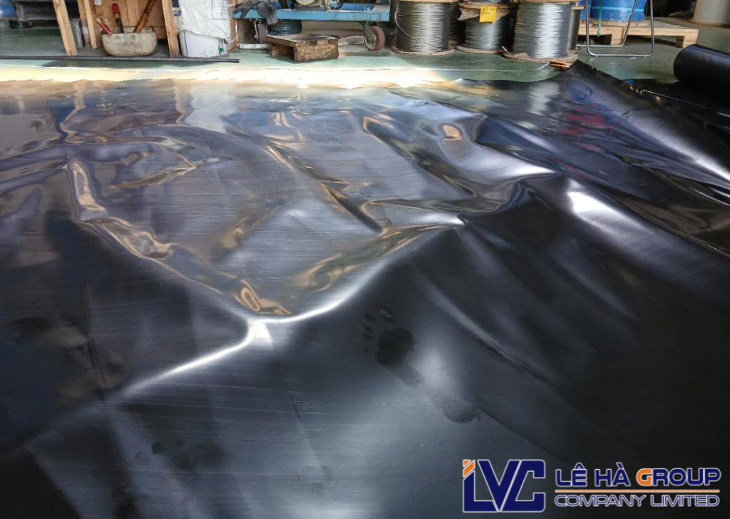 Bạt chống thấm HDPE dày 0.5mm giá bao nhiêu